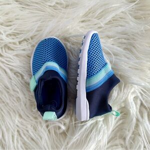 Cat & Jack Target Baby Boys Blue Mesh Slip-On Water Shoes Size 5